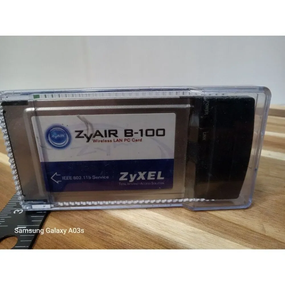 ZyXEL ZyAIR B-100 Wireless LAN PC Card